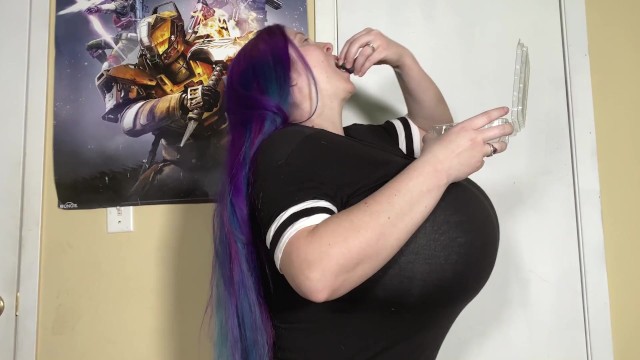 Demora Avarice breast expansion.
